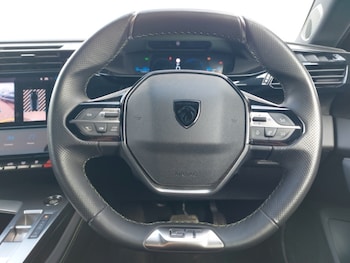 Used Peugeot 308 2024 for sale - 76366037: Photo