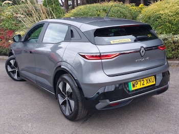 Used Renault Megane E Tech 2022 for sale - 76220850: Photo 3