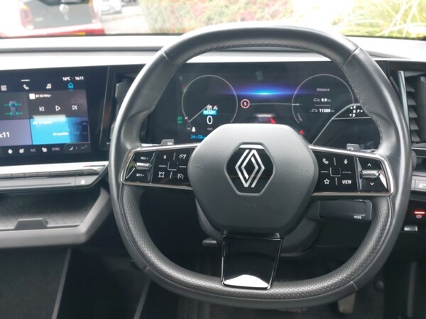 Used Renault Megane E Tech 2022 for sale - 76220850: Photo 7