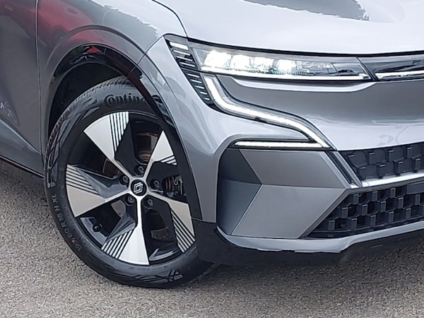 Used Renault Megane E Tech 2022 for sale - 76220850: Photo 9