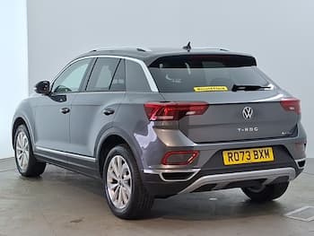 Used Volkswagen T-Roc 2023 for sale - 79722120: Photo