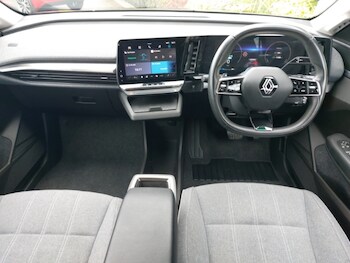 Used Renault Megane E Tech 2022 for sale - 77923791: Photo