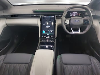 Used Ford Explorer 2024 for sale - 75984206: Photo