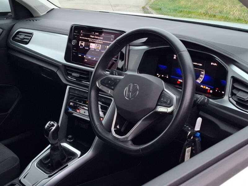 Used Volkswagen T-Roc 2023 for sale - 77482861: Photo 12