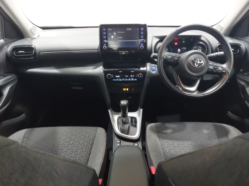 Used Toyota Yaris Cross 2022 for sale - 77670076: Photo 2