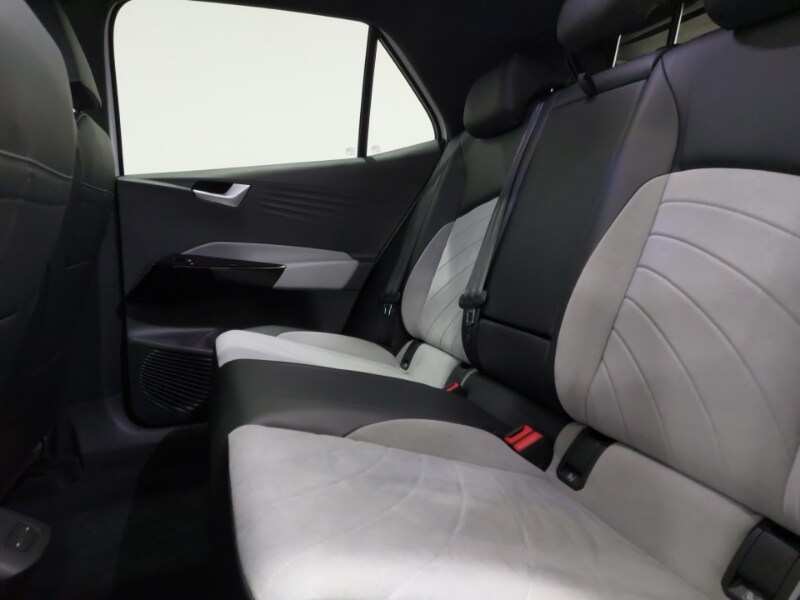 Used Volkswagen ID.3 2022 for sale - 77240819: Photo 6
