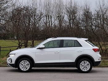 Used Volkswagen T-Roc 2023 for sale - 77476178: Photo