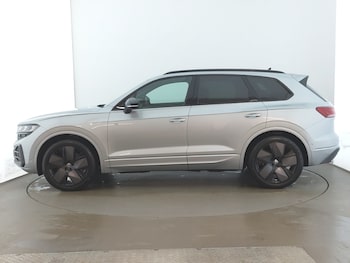 Used Volkswagen Touareg 2024 for sale - 78759088: Photo