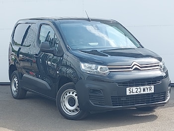 Used Citroen Berlingo 2023 for sale - 79044023: Photo