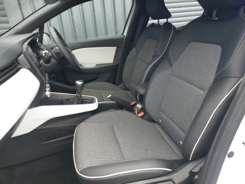 Used Renault Clio 2022 for sale - 77923810: Photo 5