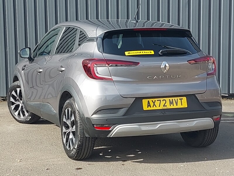 Used Renault Captur 2023 for sale - 77948377: Photo 3