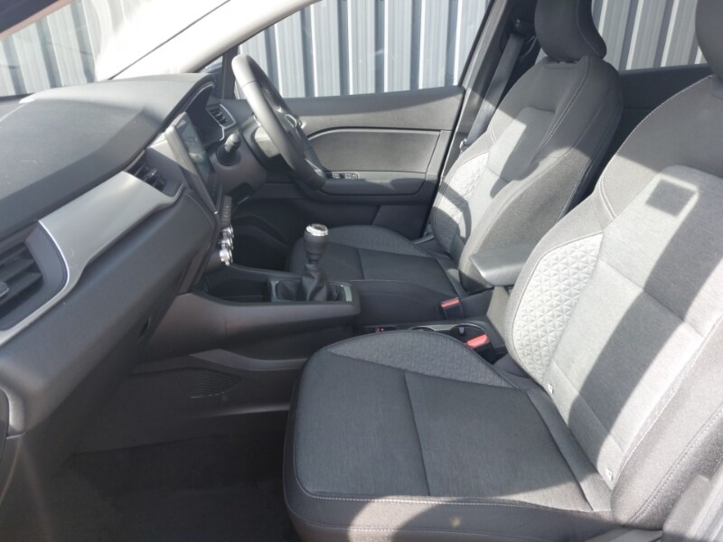 Used Renault Captur 2023 for sale - 77948377: Photo 5