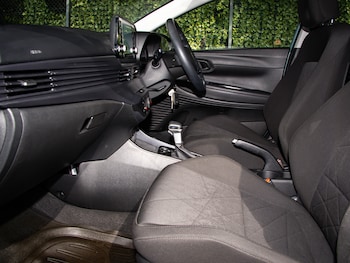 Used Hyundai BAYON 2023 for sale - 79332102: Photo