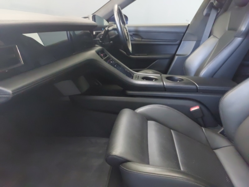 Used Porsche Taycan 2020 for sale - 77142277: Photo 5