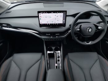 Used Skoda Enyaq 2025 for sale - 76135774: Photo 2