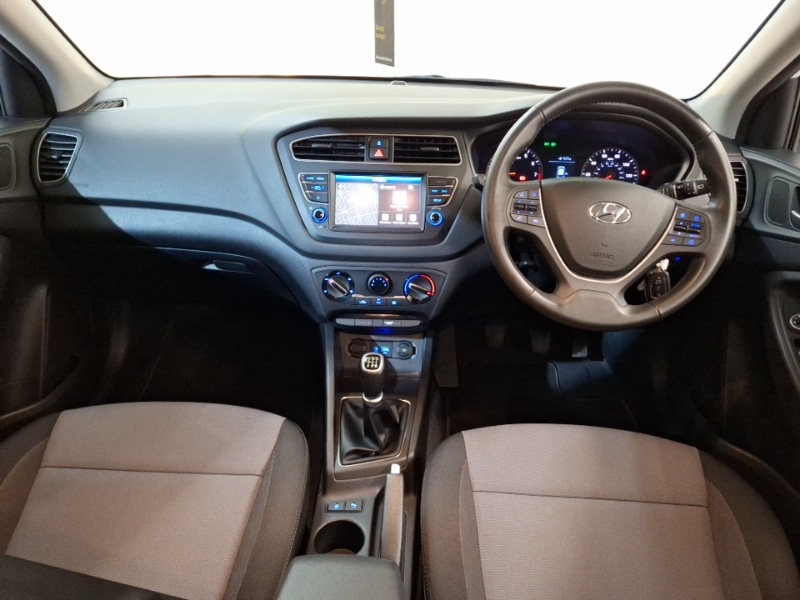 Used Hyundai i20 2020 for sale - 76721133: Photo 2