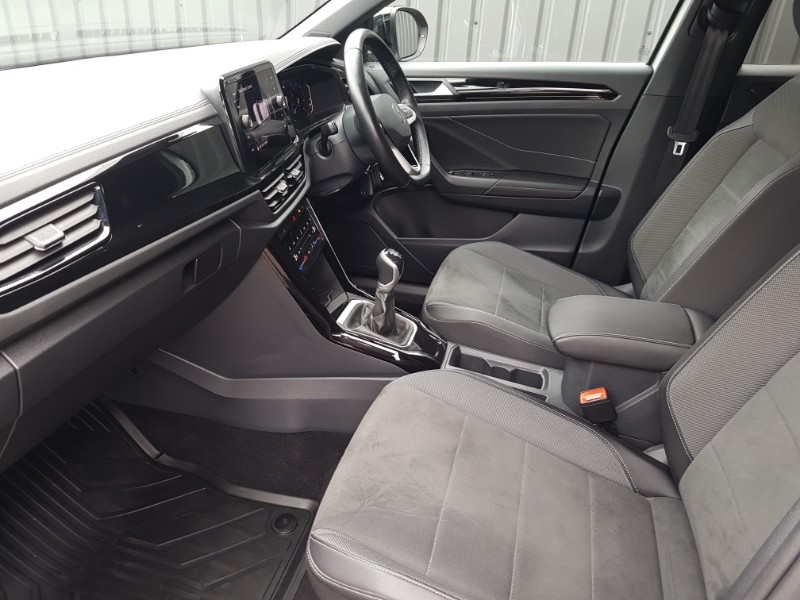 Used Volkswagen T-Roc 2023 for sale - 77885806: Photo 5