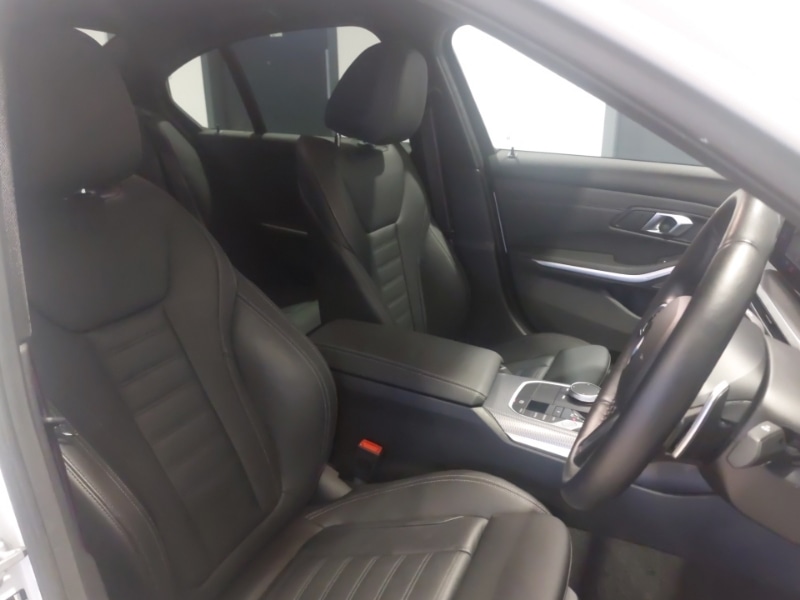 Used BMW 3 Series 2024 for sale - 76695555: Photo 11