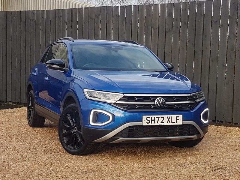 Used Volkswagen T-Roc 2023 for sale - 77652648: Photo 1