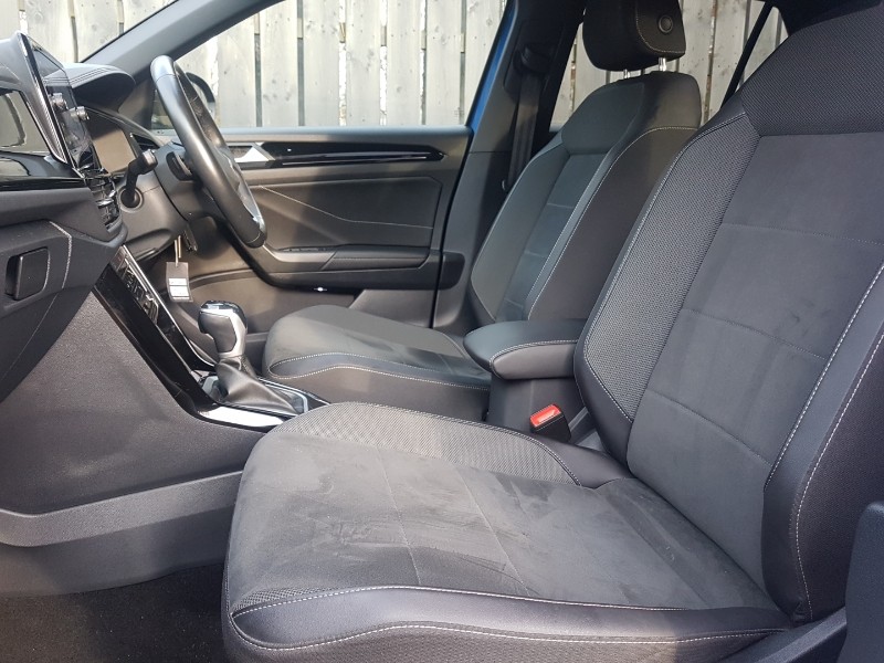 Used Volkswagen T-Roc 2023 for sale - 77652648: Photo 5