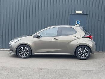 Used Toyota Yaris 2023 for sale - 79691026: Photo