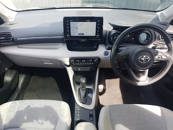 Used Toyota Yaris 2021 for sale - 79100793: Photo