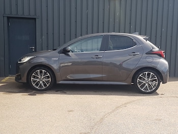 Used Toyota Yaris 2021 for sale - 79100793: Photo