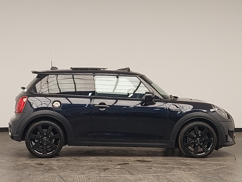 Used MINI Cooper 2023 for sale - 77924604: Photo 2