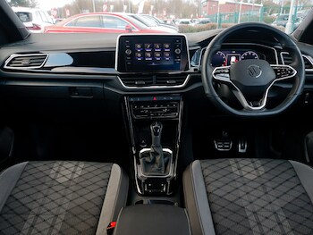 Used Volkswagen T-Roc 2022 for sale - 77209767: Photo