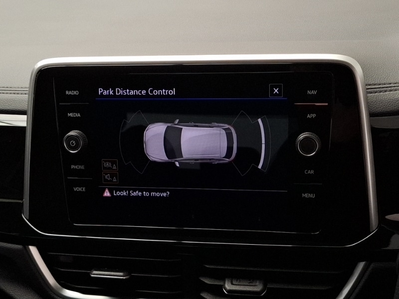 Used Volkswagen T-Roc 2023 for sale - 77070713: Photo 11