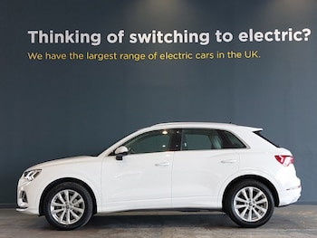 Used Audi Q3 2020 for sale - 76567576: Photo