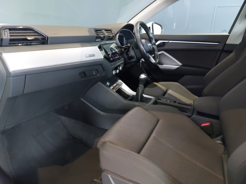 Used Audi Q3 2020 for sale - 76567576: Photo 5