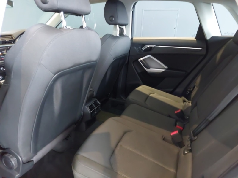 Used Audi Q3 2020 for sale - 76567576: Photo 6