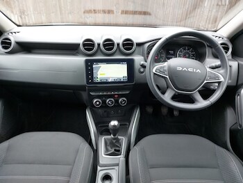 Used Dacia Duster 2023 for sale - 78877529: Photo