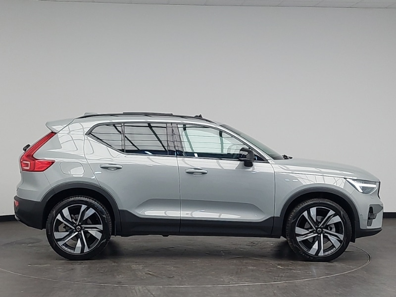 Used Volvo XC40 2024 for sale - 77308229: Photo 2