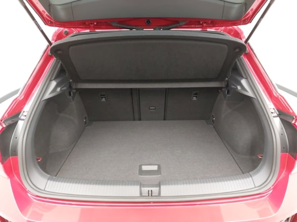Used Volkswagen T-Roc 2022 for sale - 76129630: Photo 8