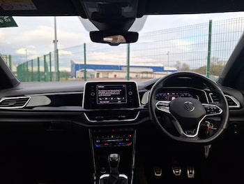 Used Volkswagen T-Roc 2022 for sale - 78312960: Photo