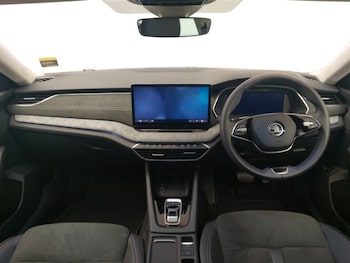 Used Skoda Octavia 2024 for sale - 76362152: Photo