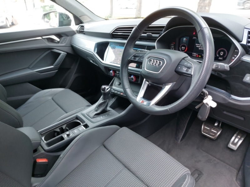 Used Audi Q3 2023 for sale - 76682823: Photo 12