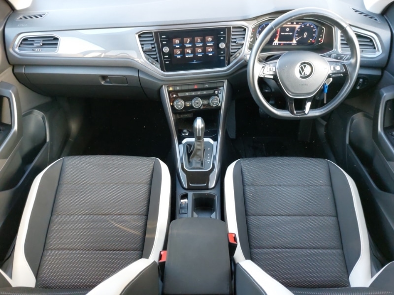 Used Volkswagen T-Roc 2021 for sale - 77266312: Photo 2