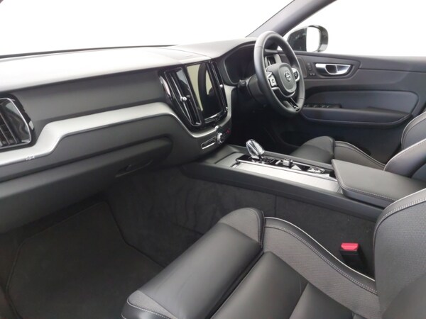 Used Volvo XC60 2024 for sale - 76265073: Photo 5