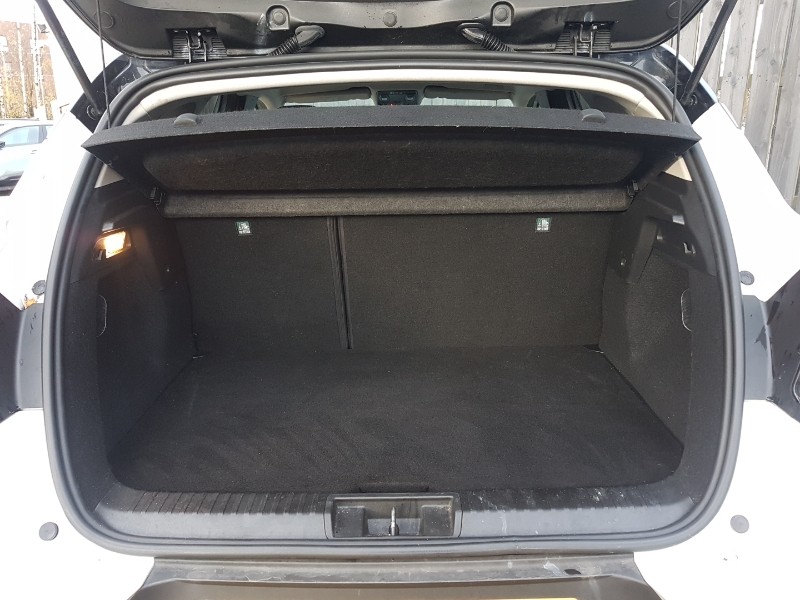 Used Renault Captur 2023 for sale - 77652640: Photo 8