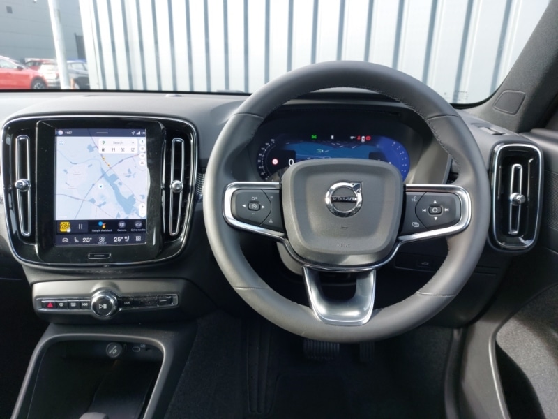 Used Volvo XC40 2025 for sale - 76465695: Photo 7