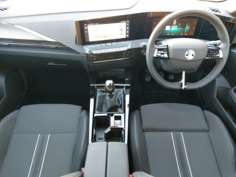 Used Vauxhall Astra 2025 for sale - 76822783: Photo 2