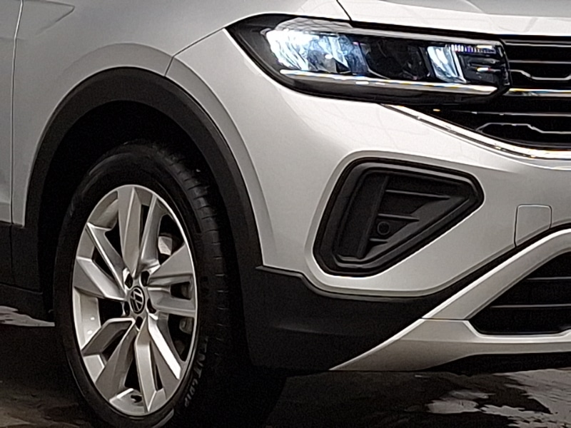 Used Volkswagen T-Cross 2024 for sale - 77652695: Photo 9