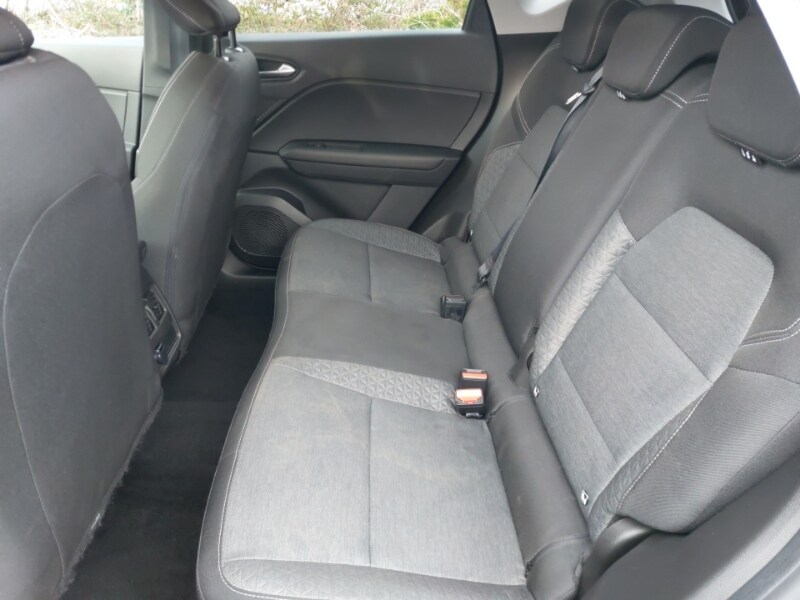 Used Renault Captur 2023 for sale - 77949557: Photo 6