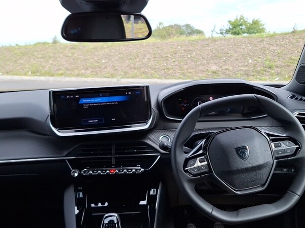 Used Peugeot 2008 2025 for sale - 76254257: Photo 2