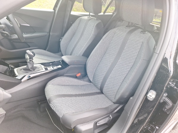 Used Peugeot 2008 2025 for sale - 76254257: Photo 5