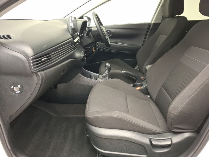 Used Hyundai BAYON 2024 for sale - 76737643: Photo 5