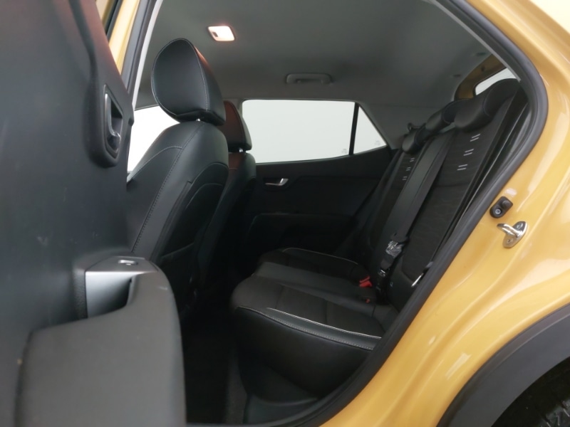 Used Kia Stonic 2023 for sale - 78148673: Photo 6